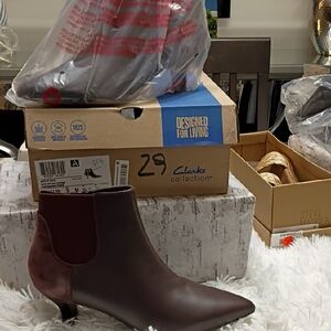 Clarks Kepley Erin Leather Boots Booties Women's Sz 9 New